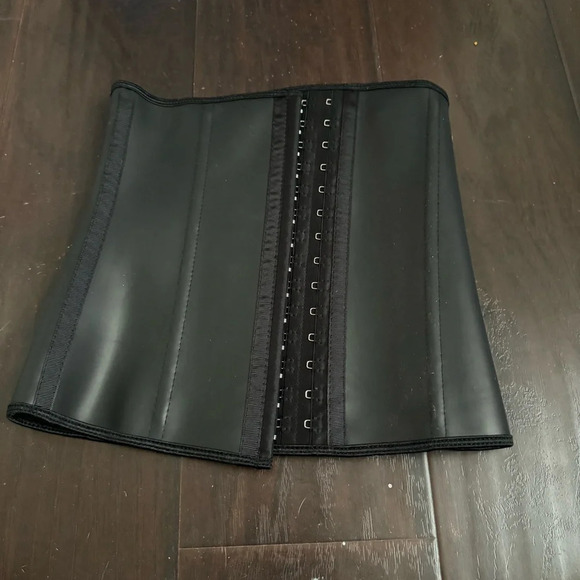 NEW Latex Waist trainer with steel boning - Picture 4 of 7